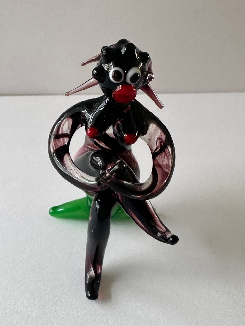 Vintage Hand-Blown Glass mini figurine - Black and Green Decorative Ornament
